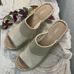 EUC Toms “Monica” Mules